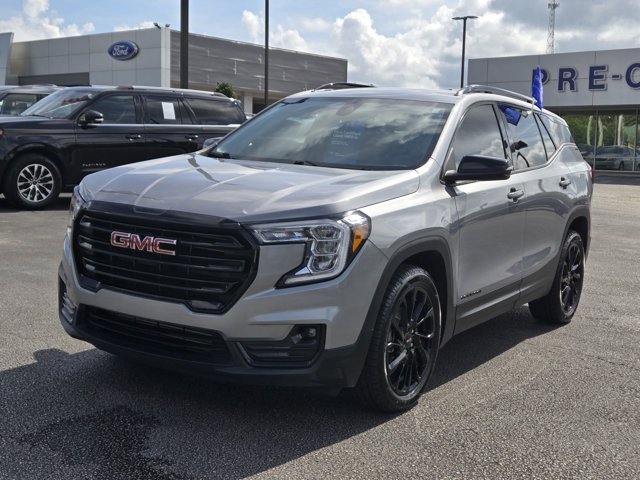 Used 2024 GMC Terrain - photo 1