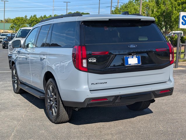 New 2026 Ford Expedition - photo 2