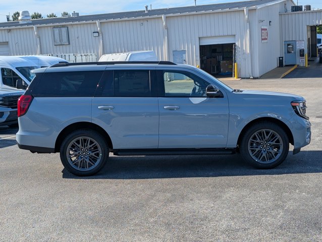 New 2026 Ford Expedition - photo 9