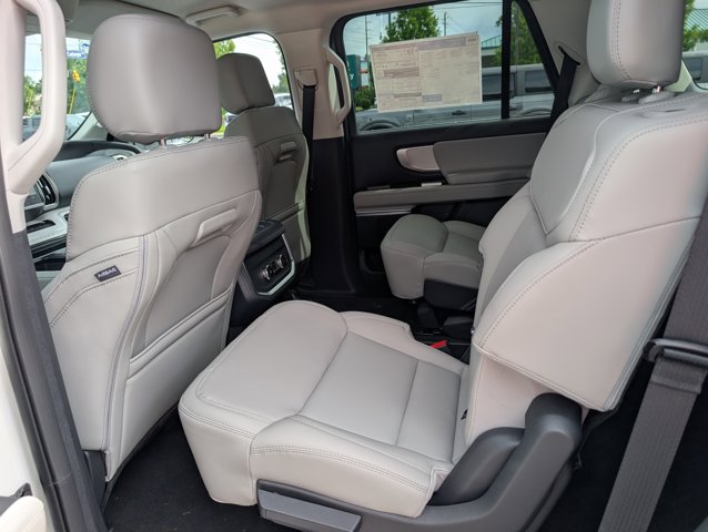New 2026 Ford Expedition - photo 18