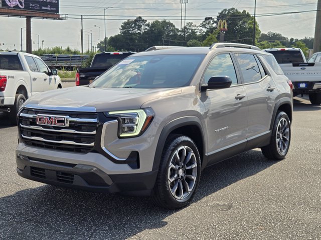 Used 2025 GMC Terrain - photo 1