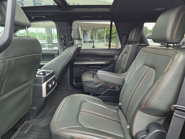 Used 2022 Ford Expedition - photo 17