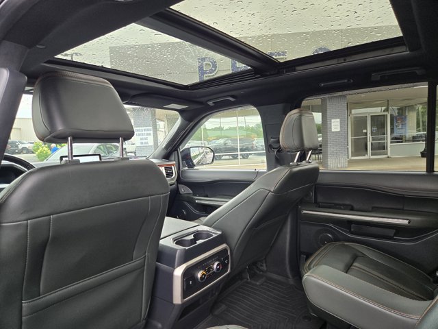 Used 2022 Ford Expedition - photo 18
