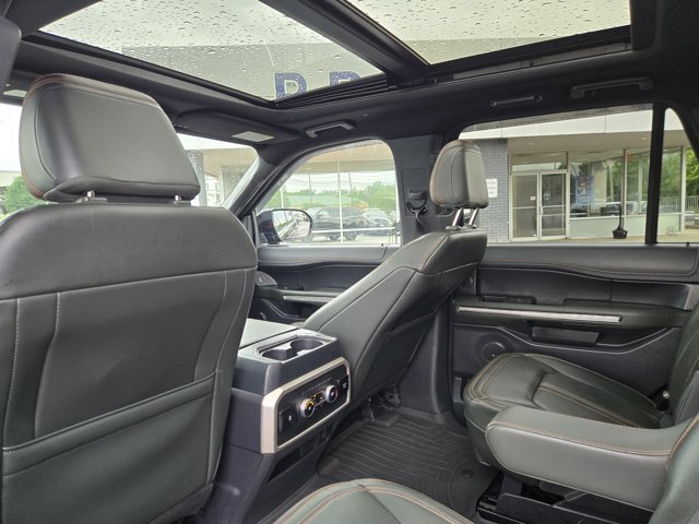 Used 2022 Ford Expedition - photo 19