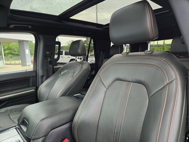Used 2022 Ford Expedition - photo 28