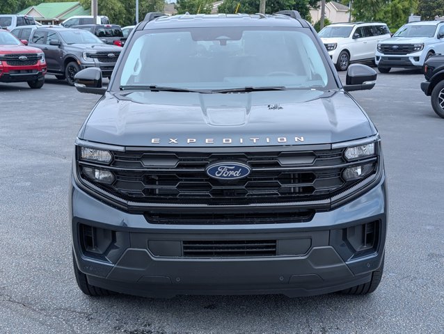 New 2026 Ford Expedition - photo 2