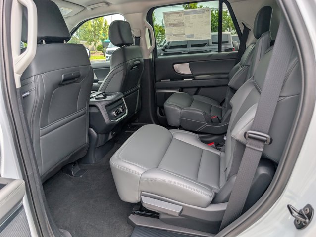 New 2026 Ford Expedition - photo 17