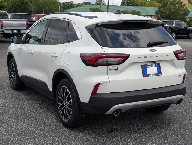 Used 2023 Ford Escape - photo 2
