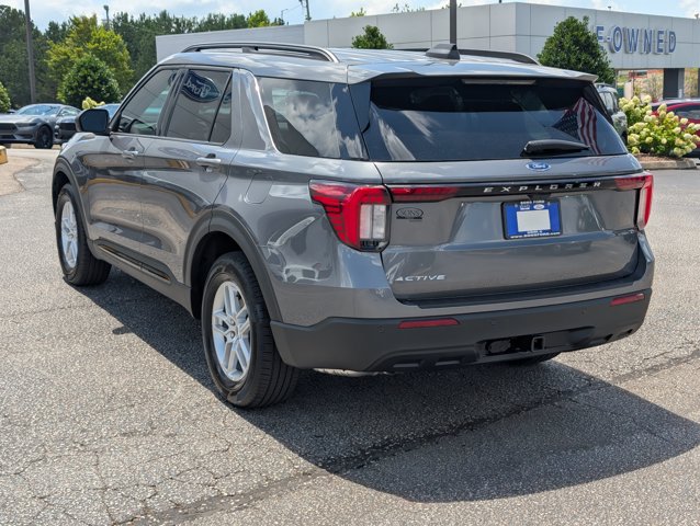 New 2026 Ford Explorer - photo 2