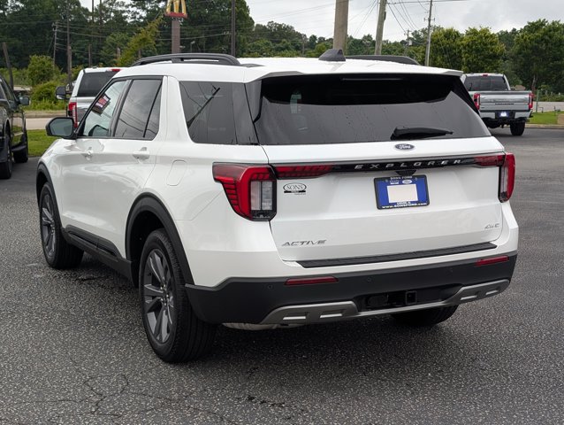 New 2026 Ford Explorer - photo 2