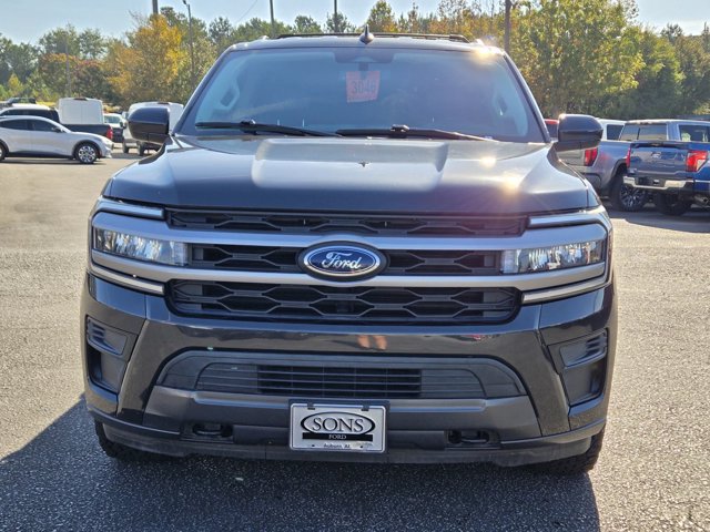 Used 2022 Ford Expedition MAX - photo 2
