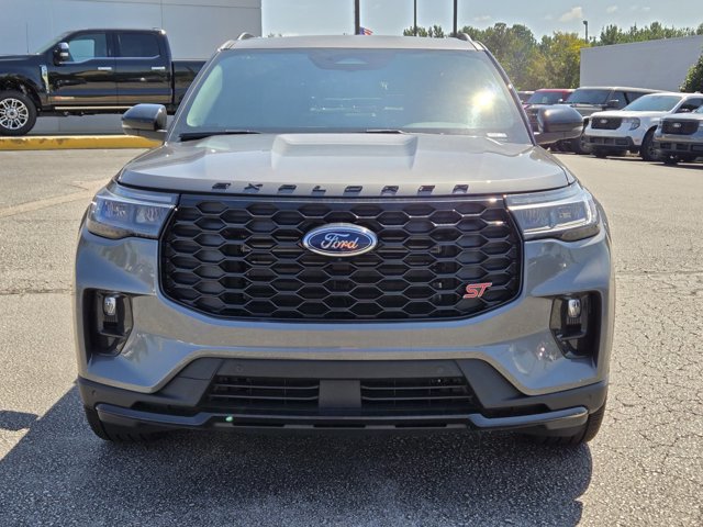 New 2026 Ford Explorer - photo 2