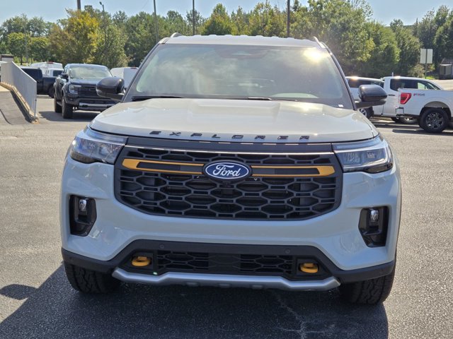 New 2027 Ford Explorer - photo 2