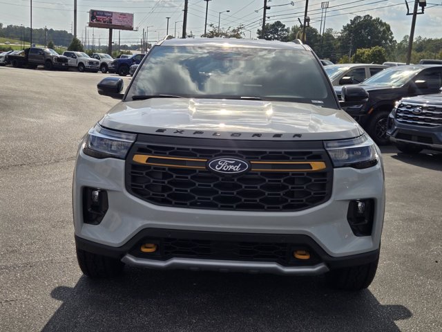 New 2027 Ford Explorer - photo 2