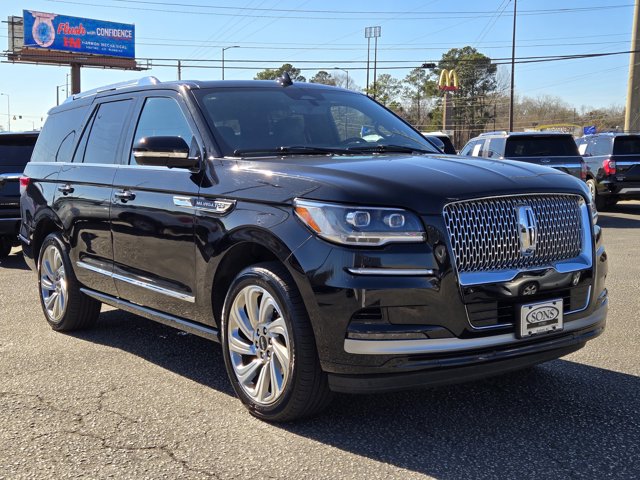 Used 2024 Lincoln Navigator - photo 5