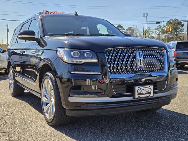 Used 2024 Lincoln Navigator - photo 6