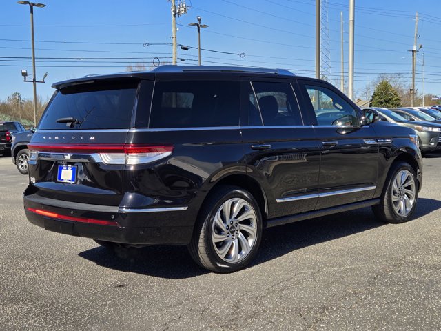 Used 2024 Lincoln Navigator - photo 8