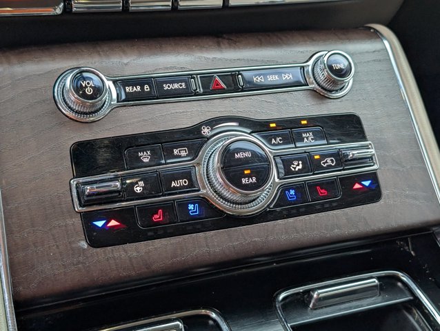 Used 2021 Lincoln Aviator - photo 28