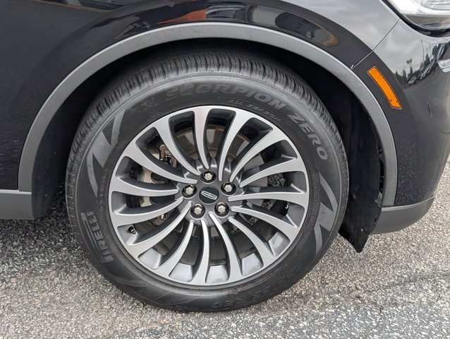 Used 2021 Lincoln Aviator - photo 5