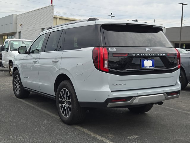 Used 2025 Ford Expedition - photo 8