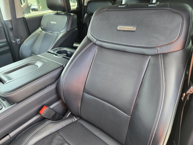 Used 2025 Ford Expedition - photo 18