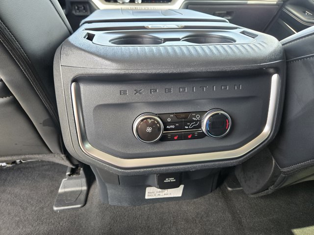 Used 2025 Ford Expedition - photo 21