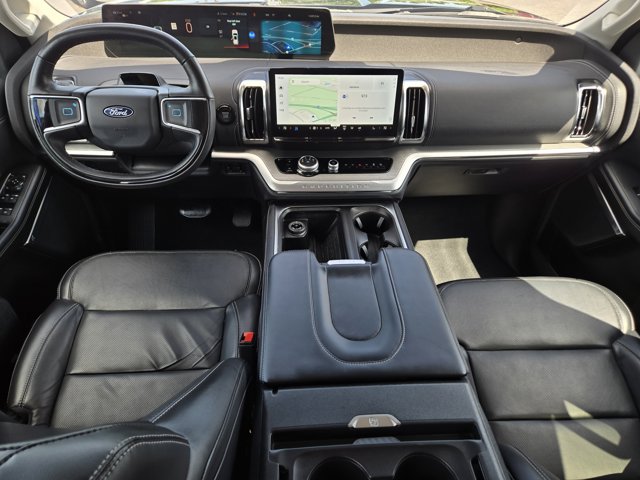 Used 2025 Ford Expedition - photo 22