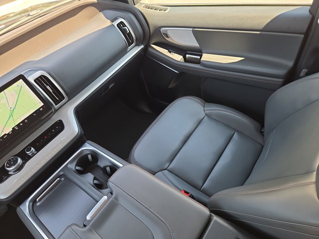 Used 2025 Ford Expedition MAX - photo 13