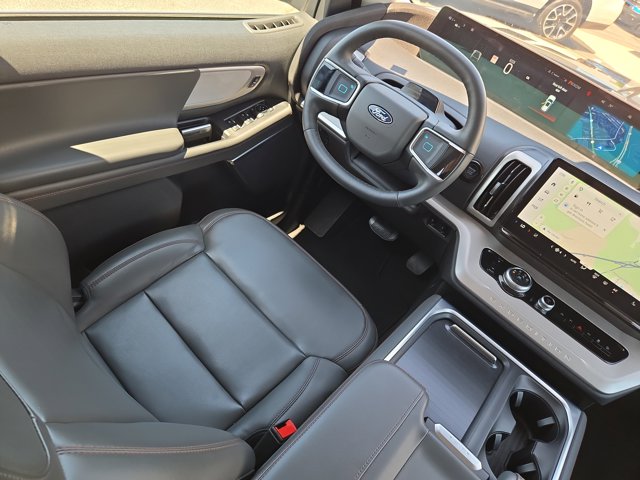 Used 2025 Ford Expedition MAX - photo 15