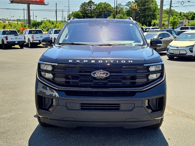 Used 2025 Ford Expedition MAX - photo 2
