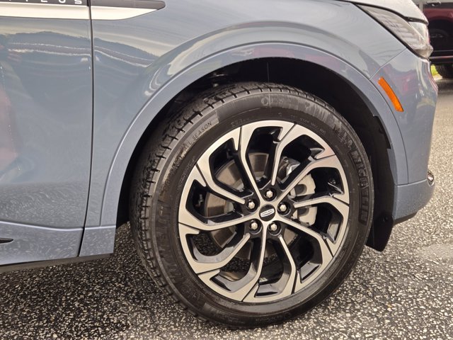 Used 2026 Lincoln Nautilus - photo 7