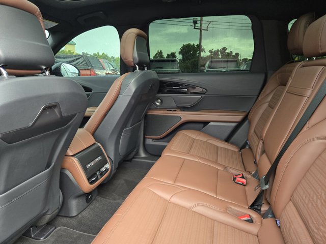 Used 2026 Lincoln Nautilus - photo 9