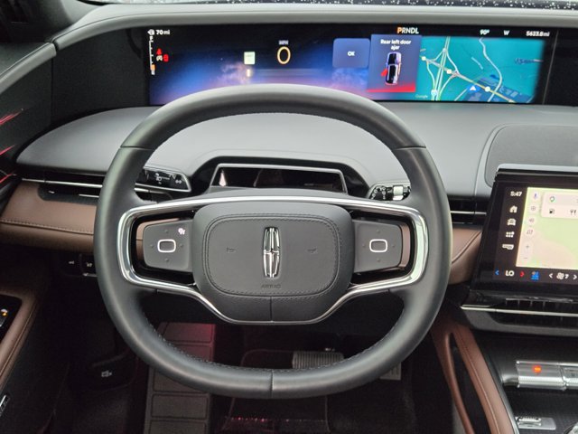 Used 2026 Lincoln Nautilus - photo 14