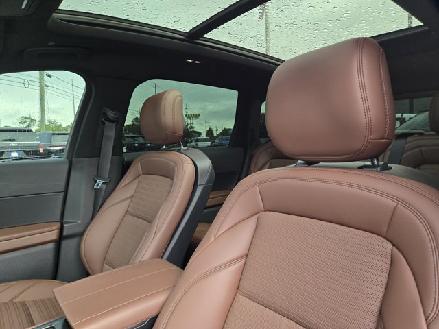 Used 2026 Lincoln Nautilus - photo 18