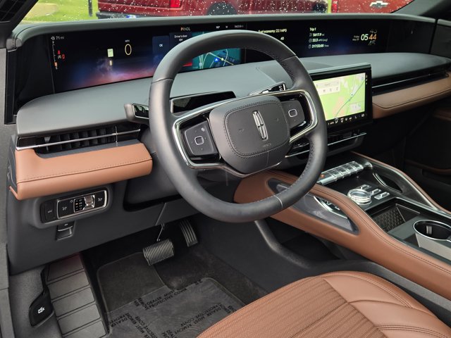 Used 2026 Lincoln Nautilus - photo 19