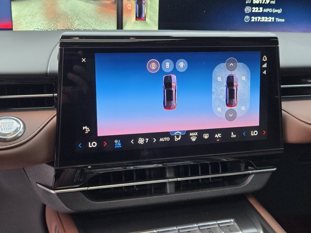 Used 2026 Lincoln Nautilus - photo 27