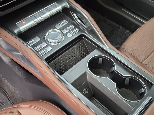 Used 2026 Lincoln Nautilus - photo 30