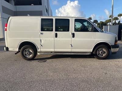 Used 2021 GMC Savana 2500 - photo 1