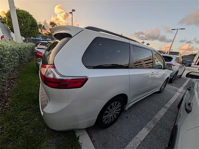 Used 2020 Toyota Sienna XLE Minivan for sale #REA63176A - photo 2