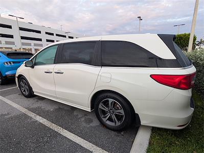 2018 Honda Odyssey FWD Minivan for sale #REB06158A - photo 2