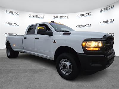 2024 Ram 3500 Crew Cab DRW 4x4, Pickup for sale #REF61010A - photo 1