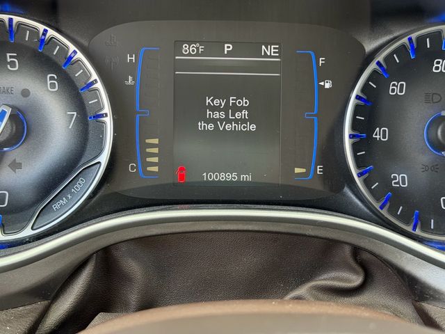 Used 2017 Chrysler Pacifica - photo 14