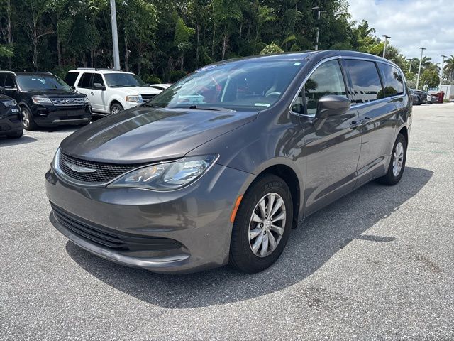 Used 2017 Chrysler Pacifica - photo 7