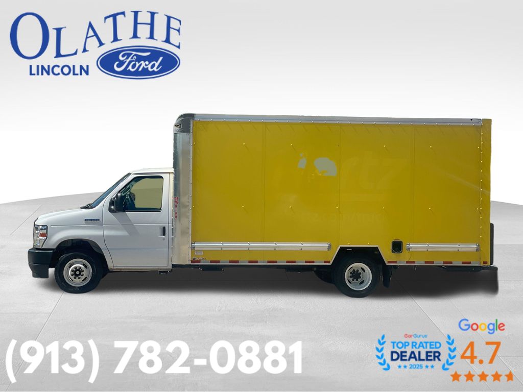Used 2023 Ford E-350 - photo 17