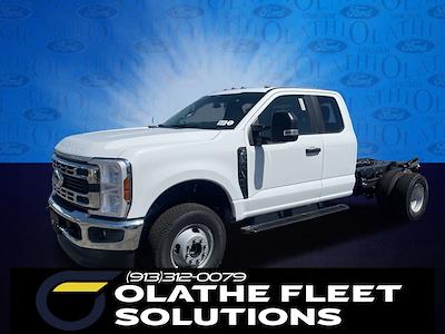 New 2025 Ford F-350 XL Super Cab 4x4 Cab Chassis for sale #C51171 - photo 1