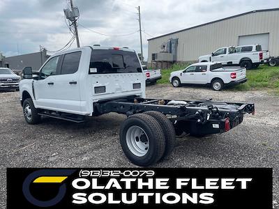 2025 Ford F-350 Crew Cab DRW 4x4 Cab Chassis for sale #C51318 - photo 2