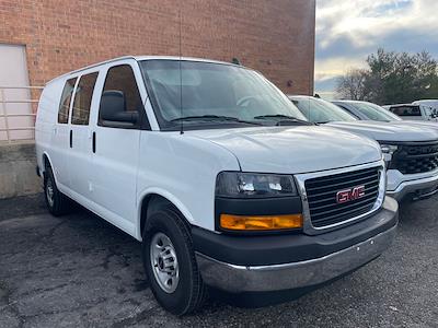 Used 2022 GMC Savana 2500 - photo 1