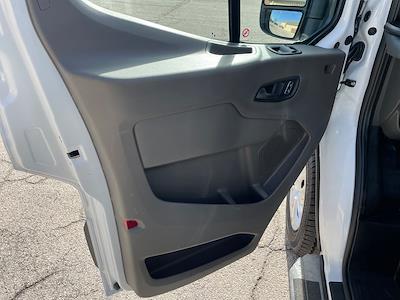 Used 2023 Ford Transit 250 - photo 1