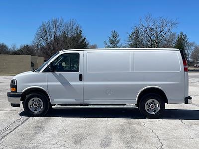 Used 2024 GMC Savana 2500 - photo 1