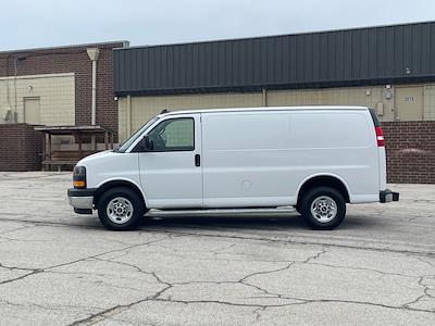 Used 2024 GMC Savana 2500 - photo 1